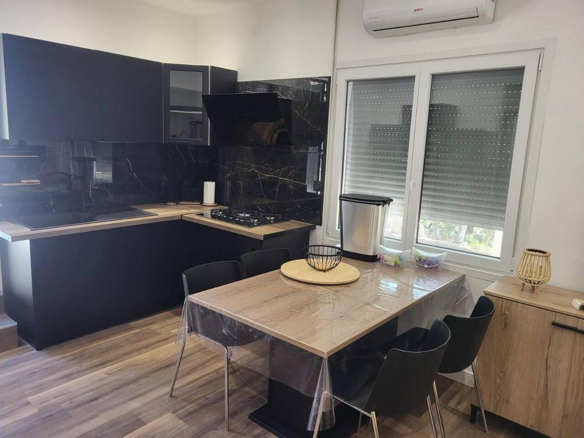 Appartement Jacuzzi Narbona Exterior foto